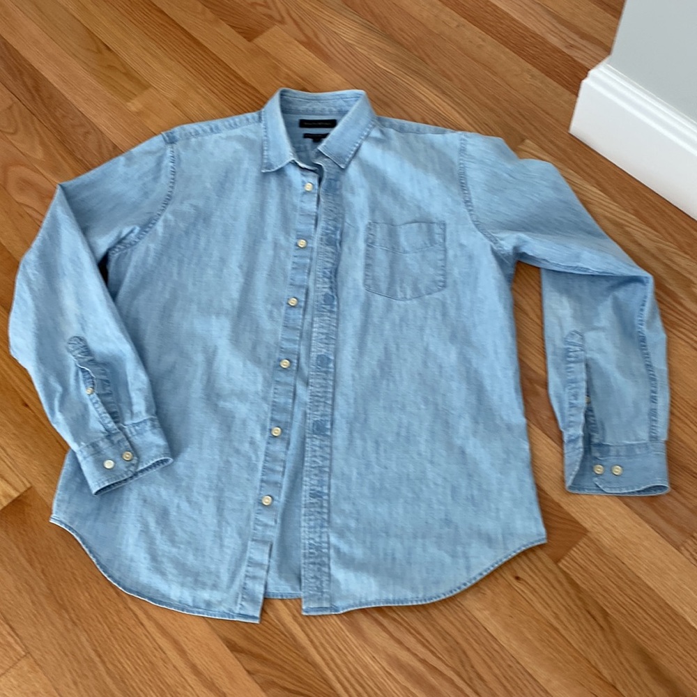 Banana Republic Men’s Chambray Shirt